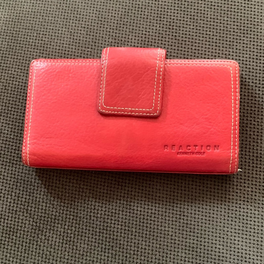 Reaction kenneth Cole Red Leather Wallet